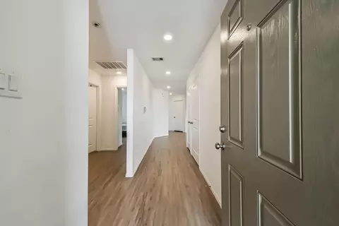 9811 Wembley Vista Ct, Baytown, TX 77521