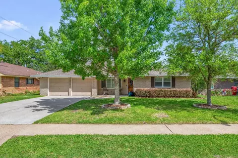 6546 Lindyann Ln, Houston, TX 77008