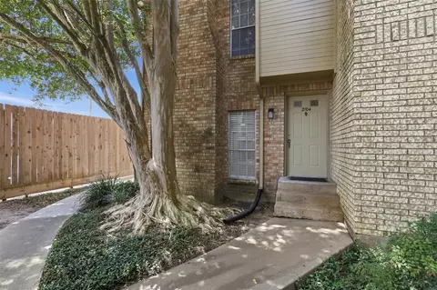 1515 Sandy Springs Rd #2104, Houston, TX 77042