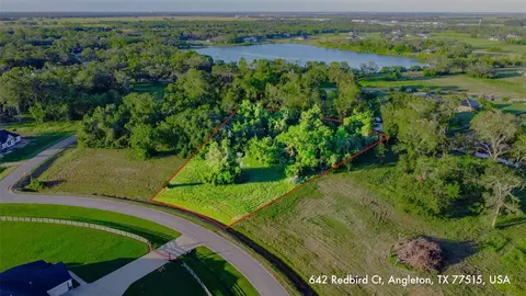 642 Redbird Ct, Angleton, TX 77515 photo 1