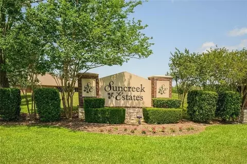 327 Cavalry Trail Dr, Rosharon, TX 77583