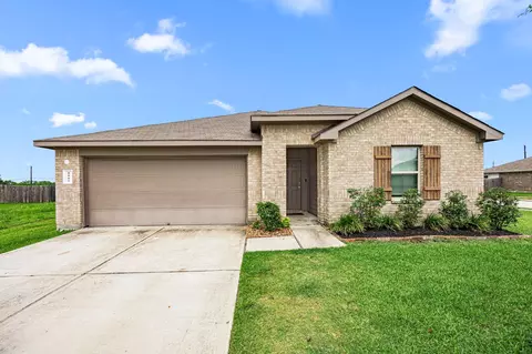 8002 Tamarind Ln, Baytown, TX 77521