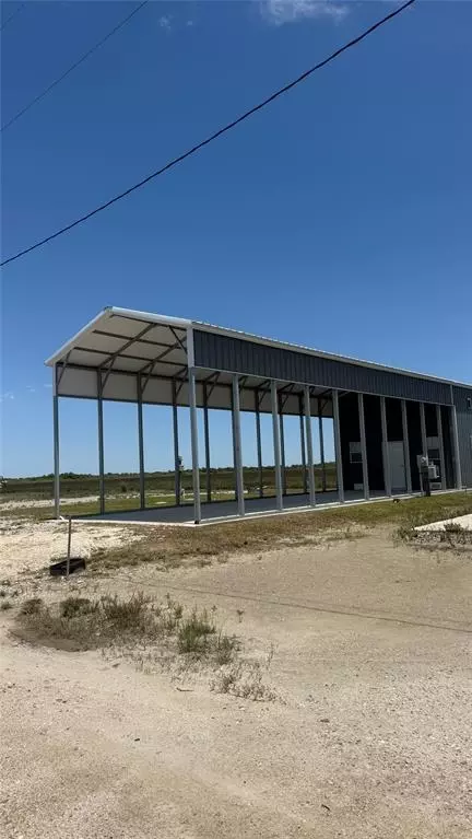 1326 N Tinkle Ln, Crystal Beach, TX 77650