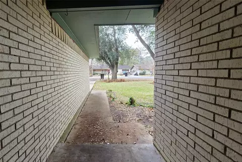 2105 Willow St, Bay City, TX 77414
