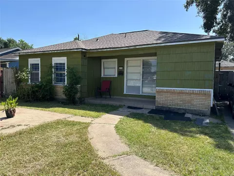 2008 Dade St, Pasadena, TX 77502