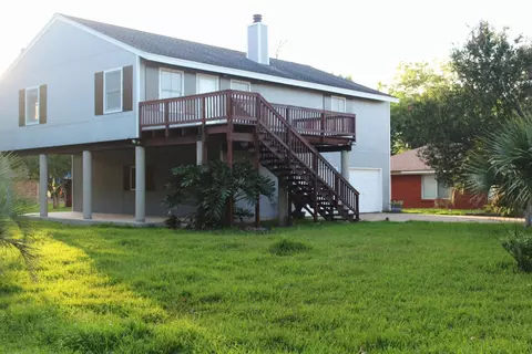 5114 Oleander St, Seabrook, TX 77586