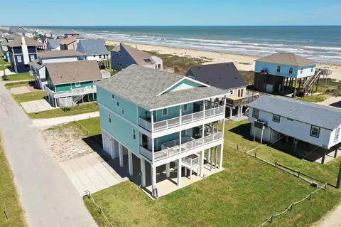 21325 Gulf Dr, Galveston, TX 77554
