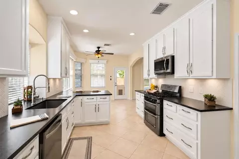 Kitchen - 24815 Giltspur Way, Spring, TX 77389 photo 1 of 3