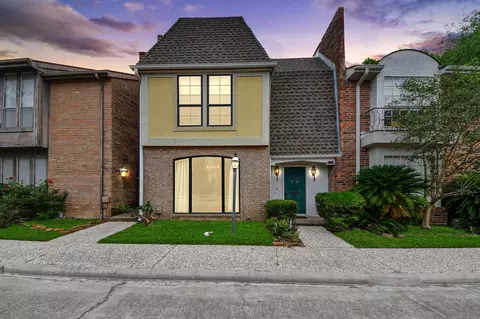 1734 S Gessner Rd, Houston, TX 77063
