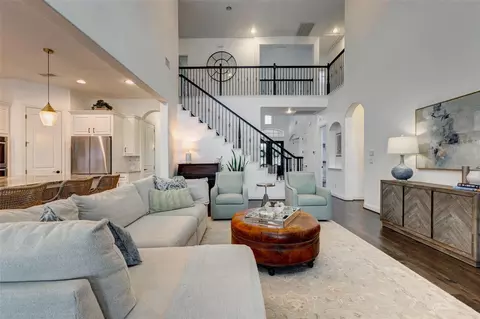 Living - 29903 Spring Side Ct, Fulshear, TX 77441 photo 4 of 4
