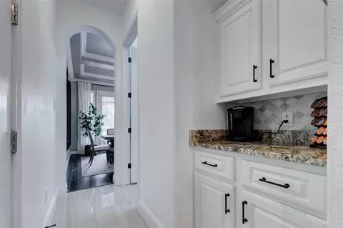 Entry Way - 29903 Spring Side Ct, Fulshear, TX 77441 photo 3 of 6