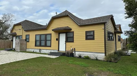 2527 Sumpter St, Houston, TX 77026