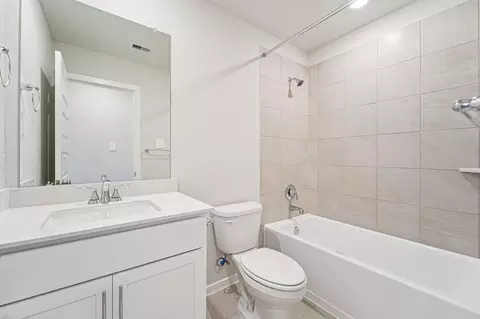 Bath - 2834 Duchess Dr, Rosenberg, TX 77471 photo 6 of 6