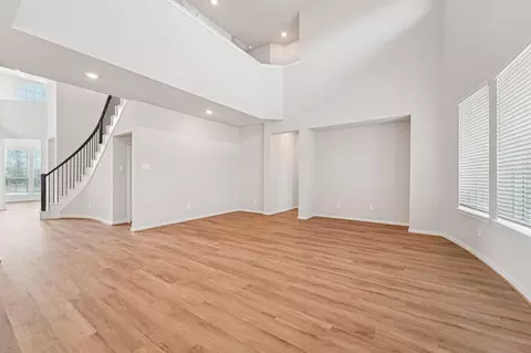 Living - 2834 Duchess Dr, Rosenberg, TX 77471 photo 7 of 10