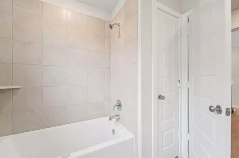 Bath - 2834 Duchess Dr, Rosenberg, TX 77471 photo 5 of 6