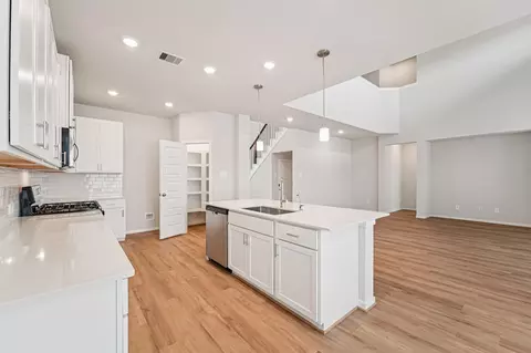 Kitchen - 2834 Duchess Dr, Rosenberg, TX 77471 photo 2 of 3