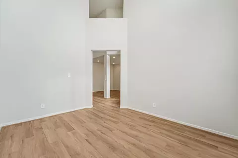 Living - 2834 Duchess Dr, Rosenberg, TX 77471 photo 5 of 10