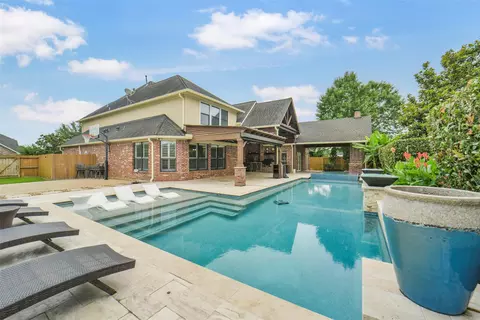 2710 Kestrel Trace Ln, Katy, TX 77494