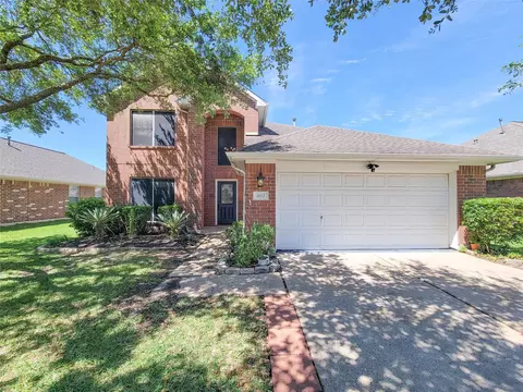 4112 Seminole Dr, Pearland, TX 77584