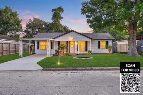 7315 Marilyn Ln, Houston, TX 77016
