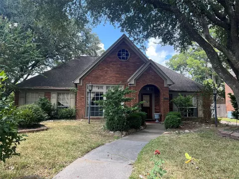3203 Woodland View Dr, Kingwood, TX 77345
