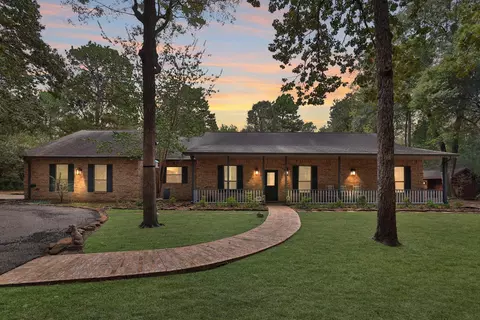 8803 Sendera Dr, Magnolia, TX 77354