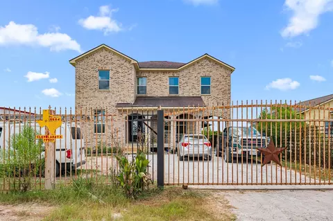 169 Road 5217, Cleveland, TX 77327