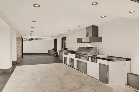 Kitchen - 28811 Riley Rd, Waller, TX 77484 photo 1 of 6