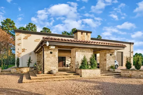 Exterior - 28811 Riley Rd, Waller, TX 77484 photo 4 of 13