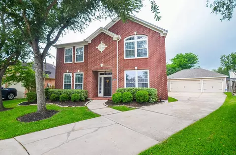 1707 Red Lake Ct, Richmond, TX 77406