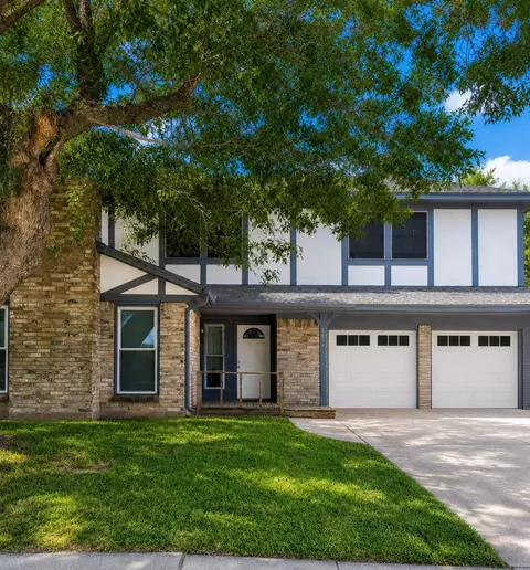 4214 Parkland St, Pasadena, TX 77504