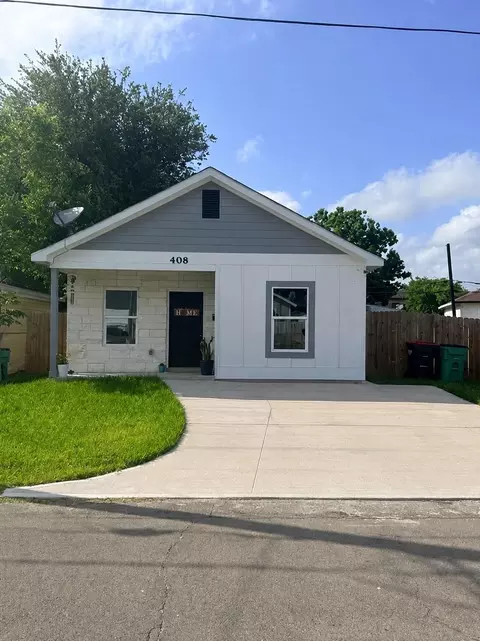 408 Miriam St, Baytown, TX 77520