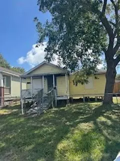 5407-5409 Avenue O, Galveston, TX 77551
