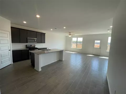Living - 9695 Caney Trails Rd, Conroe, TX 77303 photo 2 of 3