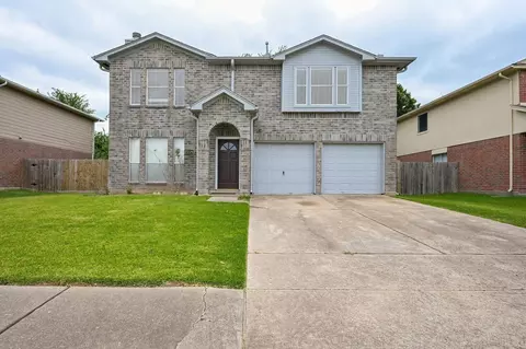 13723 Wood River Dr, Houston, TX 77085