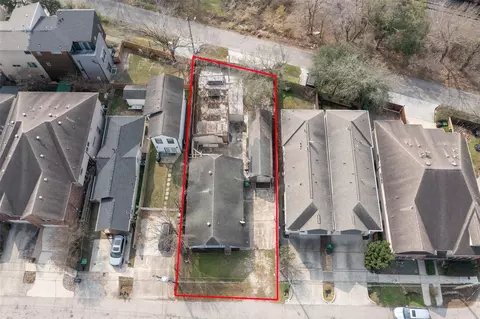 5229 Eigel St, Houston, TX 77007
