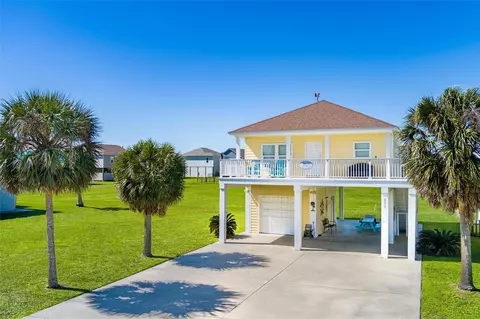 933 Westview, Crystal Beach, TX 77650