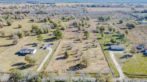 1889 County Road 2068, Hull, TX 77564