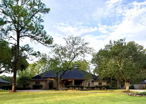 206 Sunset Dr, Friendswood, TX 77546