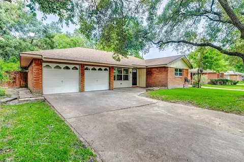 2115 Cherry Ln, Pasadena, TX 77502 photo 1