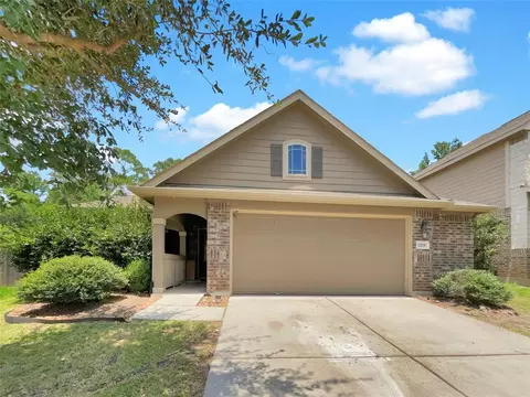 2201 Oak Circle Dr, Conroe, TX 77301 photo 1