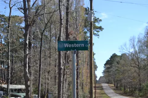000 Central Dr, Coldspring, TX 77331