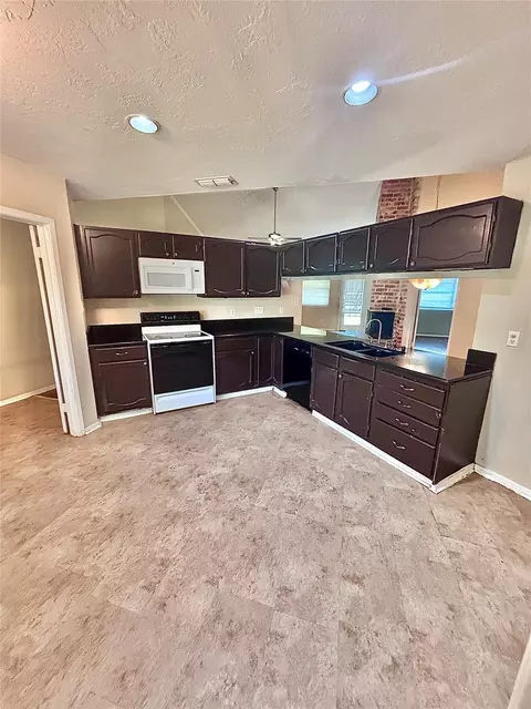 Kitchen - 6234 Brookgate Dr, Spring, TX 77373 photo 1 of 3