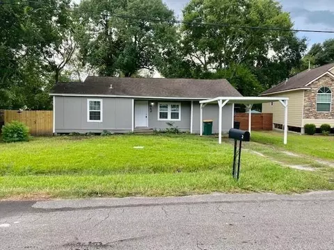 942 Oakstone St, Houston, TX 77015