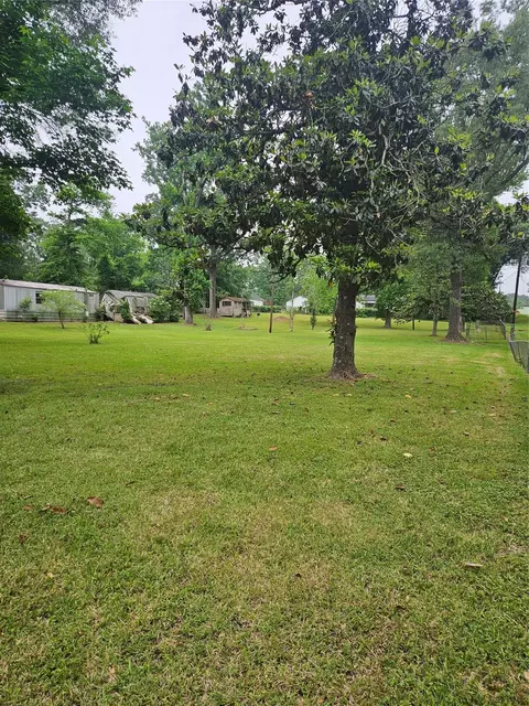 22048 Caney Dr, New Caney, TX 77357