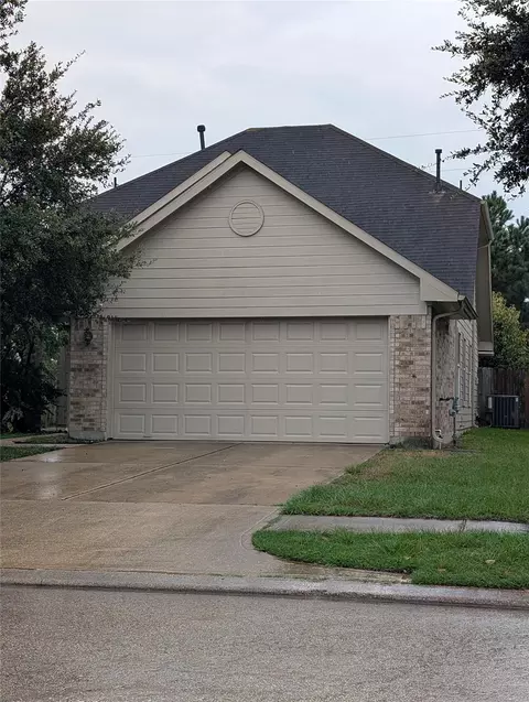 930 Sycamore Ridge Ln, Houston, TX 77073
