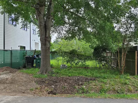6805 Apollo St, Houston, TX 77091