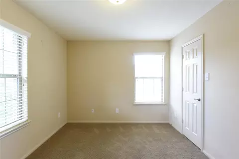 Bedroom - 118 E Lasting Spring Cir, Spring, TX 77389 photo 6 of 10