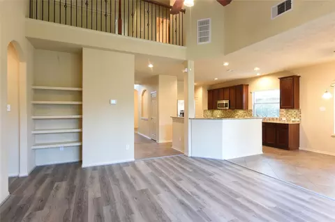 Living - 118 E Lasting Spring Cir, Spring, TX 77389 photo 5 of 7