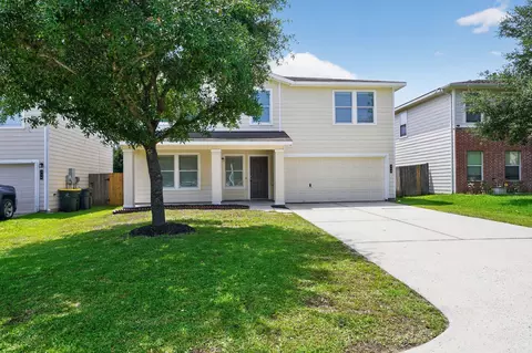 Exterior - 314 Falling Pine Dr, Conroe, TX 77304 photo 2 of 4